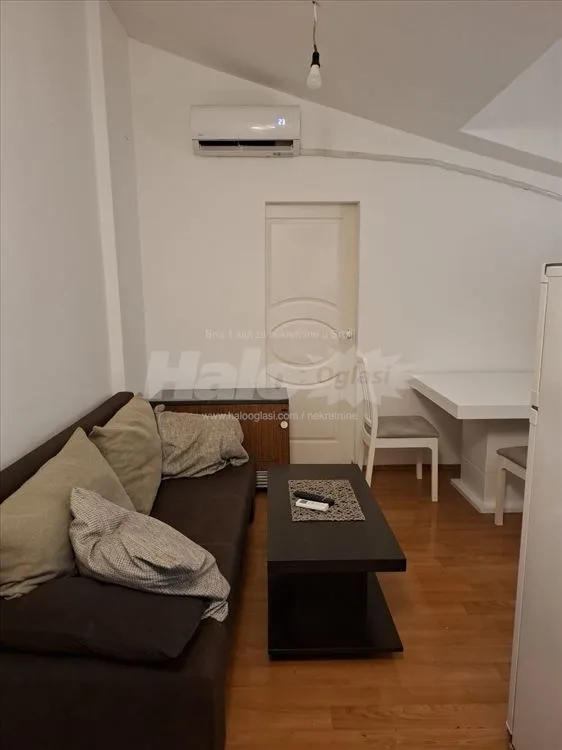 Stan 30 m2 na Vidikovcu — 9