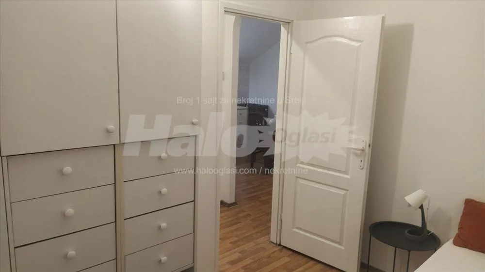 Stan 33 kvm, Borska, Kanarevo brdo. — 4