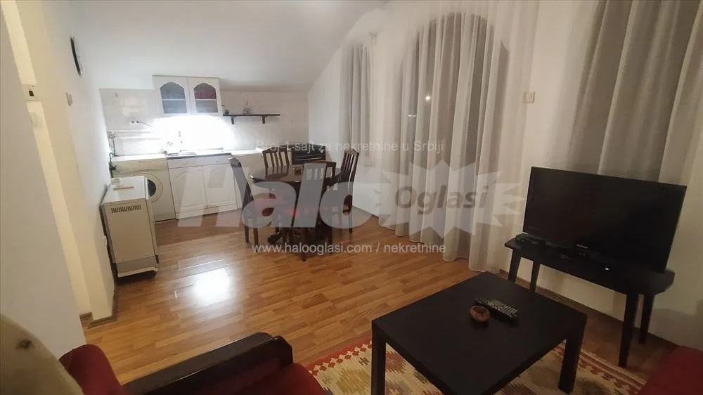 Stan 33 kvm, Borska, Kanarevo brdo. — 12