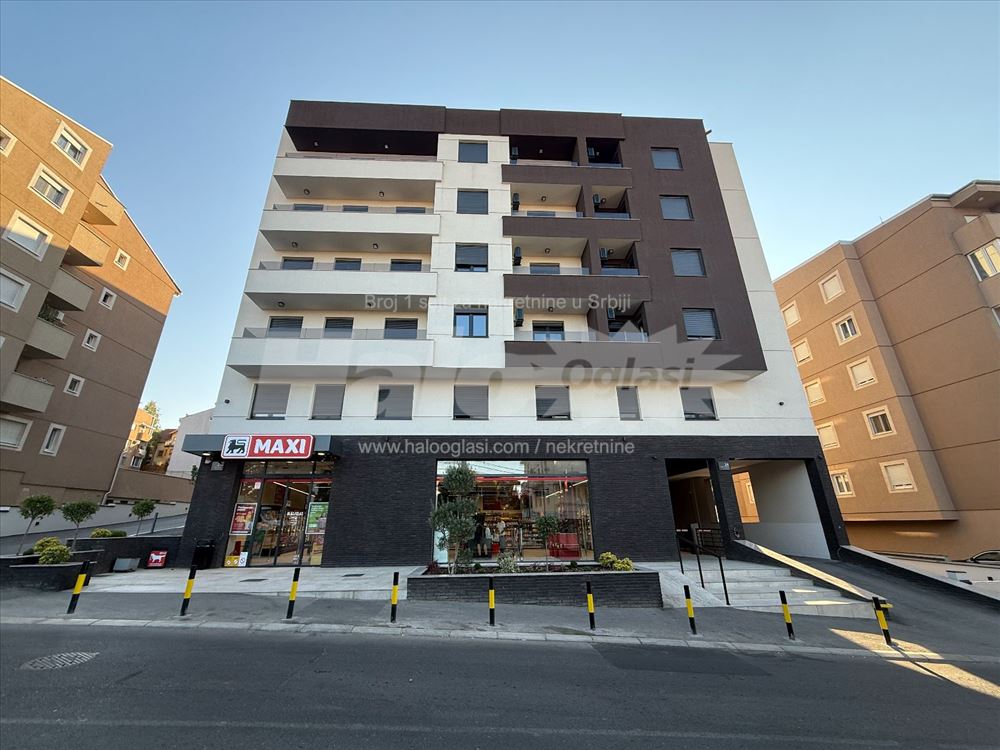 Stan 36m² + terasa 25m2 + garazno mesto — 2