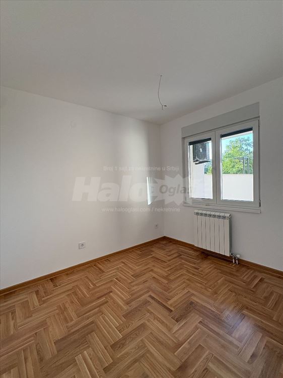 Stan 36m² + terasa 25m2 + garazno mesto — 12