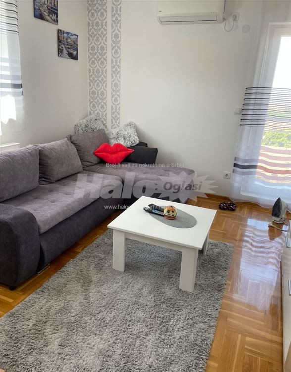 Stan 40m2 sa pogledom na ceo Beograd — 2