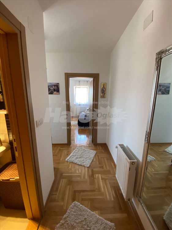 Stan 40m2 sa pogledom na ceo Beograd — 13