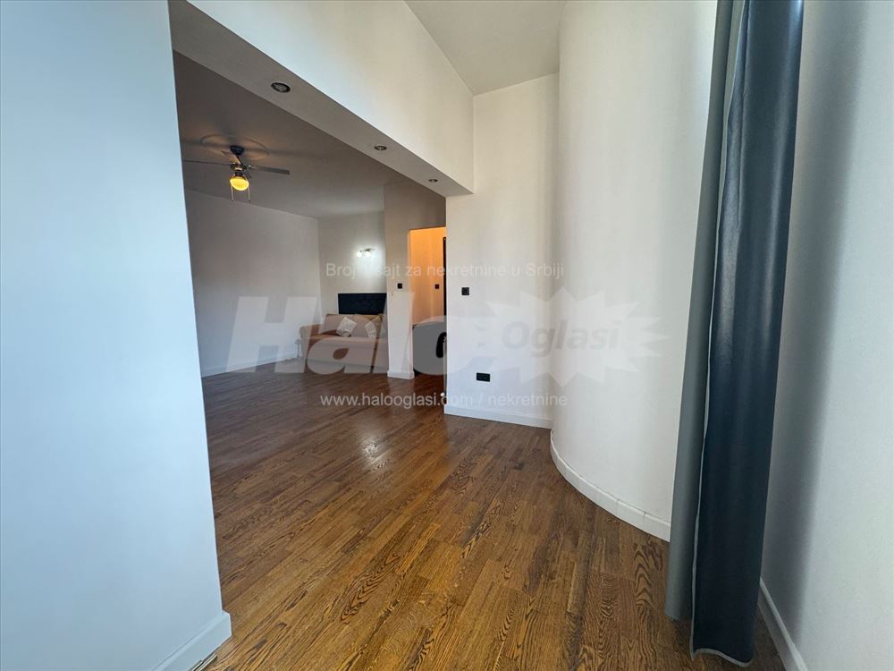 Stan 40m2 Stari grad Skadarlija — 2