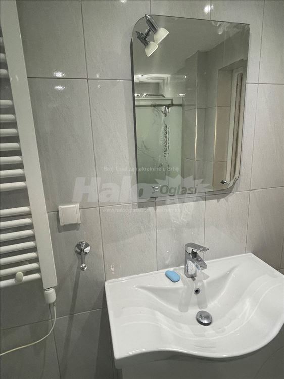 Stan 40m2 Zemun Gornji Grad — 2