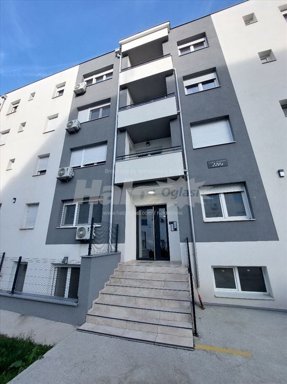 Stan 42m2-Cara Dušana-Zemun-novogradnja (ganc nov) — 3