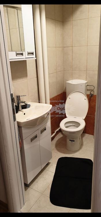 Stan 43 m2 Fontana-Novi Beograd renoviran — 9