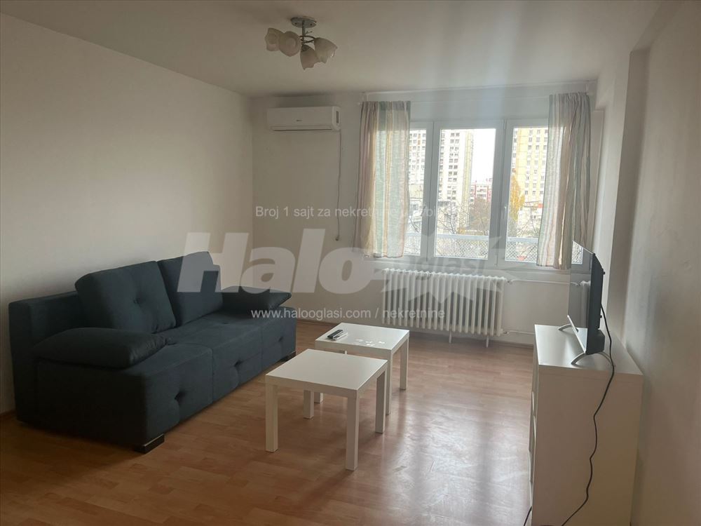 Stan 46kvm, blok 30, Novi Beograd — 2