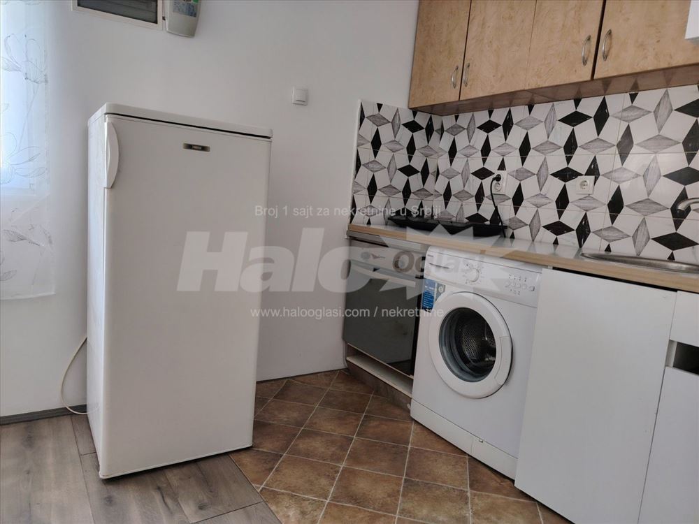 Stan 50m2 izdavanje — 9