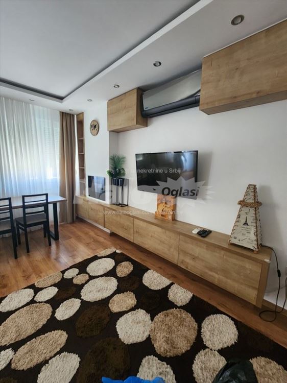 Stan 52m2 - Novi Beograd - Blok 61 — 11