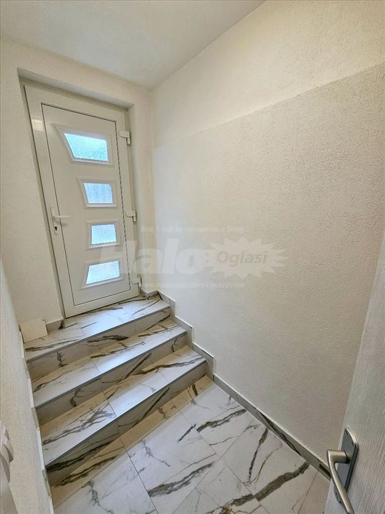 Stan 58m2 kompletno sređen — 3