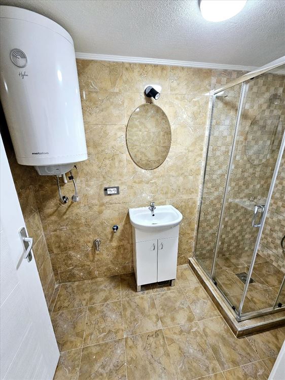 Stan 58m2 kompletno sređen — 5