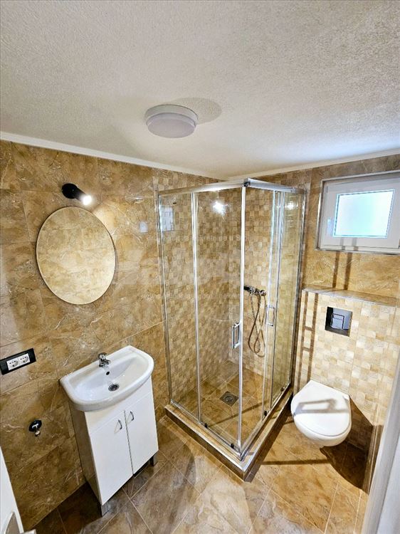 Stan 58m2 kompletno sređen — 6