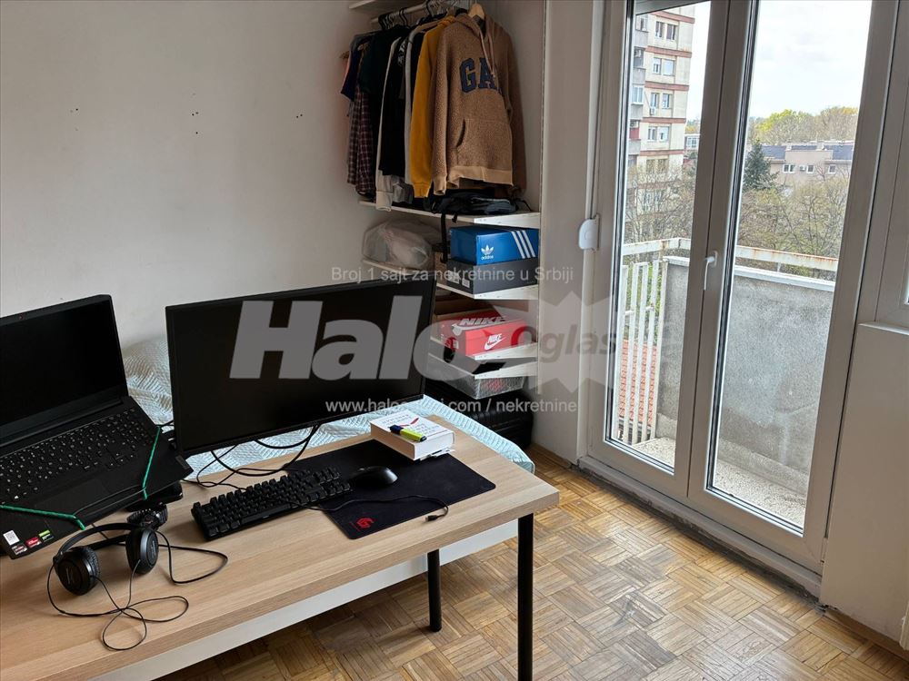 STAN 60M² u ulici Vojvode Stepe kod super vera — 3