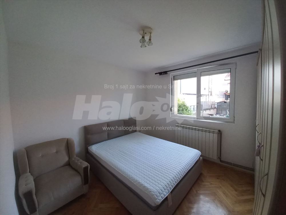 Stan 80m² sa garznim mestom — 3