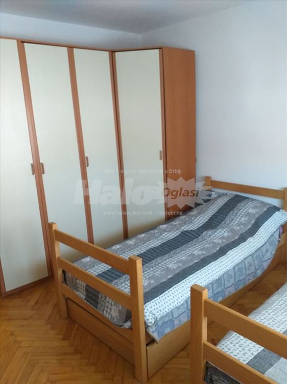 Stan 80m² sa garznim mestom — 5