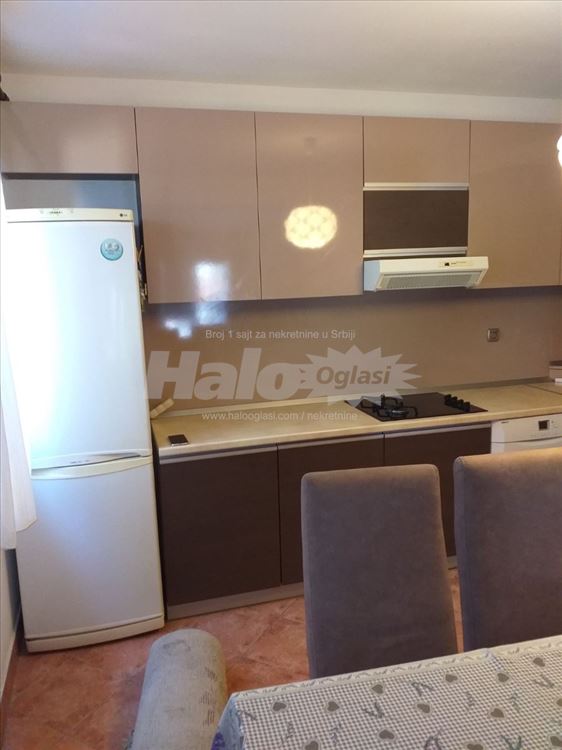 Stan 80m² sa garznim mestom — 9