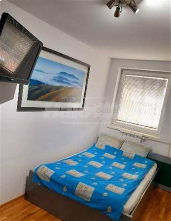 Stan, Đeram pijaca, 54m2 jednoiposoban — 3