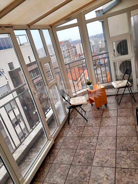 Stan, Đeram pijaca, 54m2 jednoiposoban — 9
