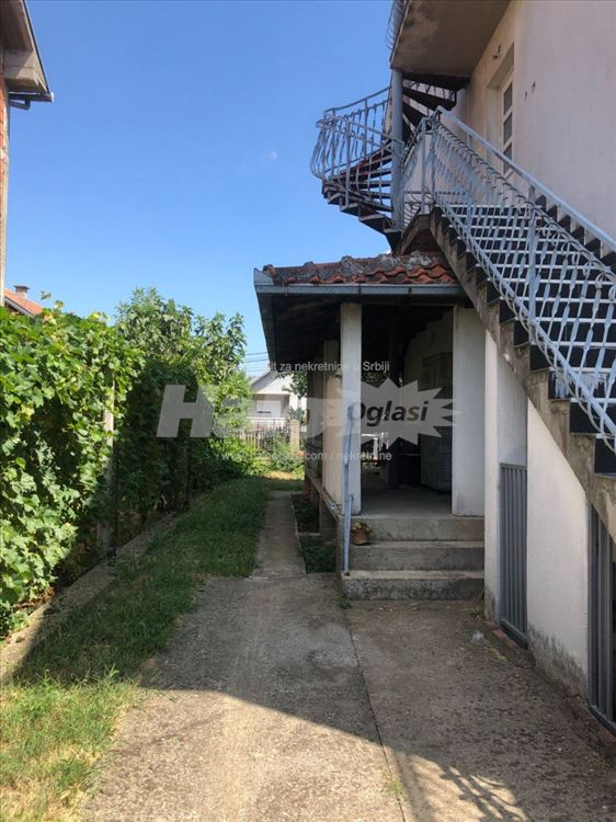 Stan i lokal u u privatnoj kući -Batajnica(Zemun) — 13