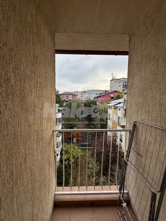 Stan iznad Big Fashiona, mali troškovi, Karaburma — 7