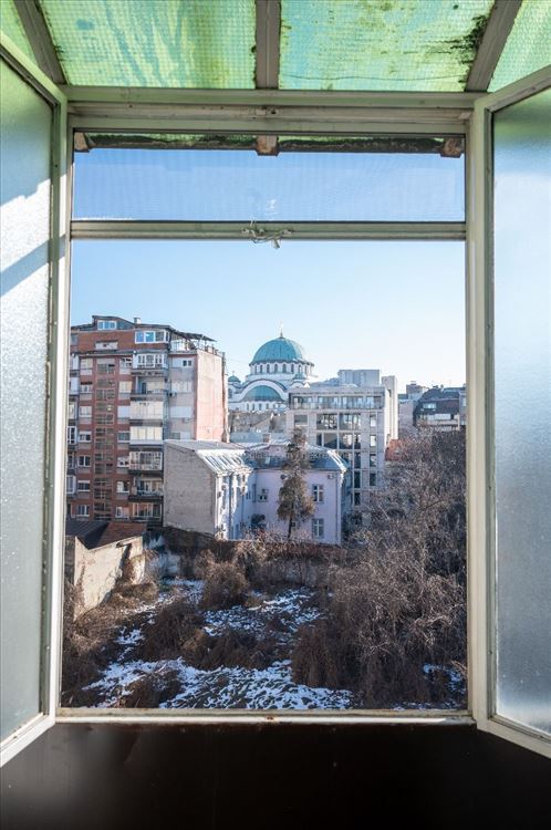 Stan je na Slaviji sa pogledom na Hram Svetog Save — 2