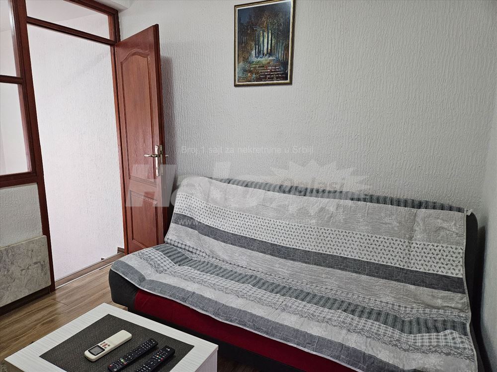 Stan jednoiposoban Zvezdara Kluz — 10