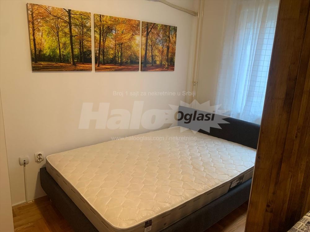 Stan kod Đeram pijace, 30m² — 5