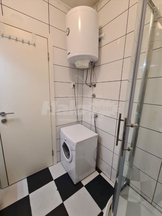 Stan kod Druge ekonomske škole — 10