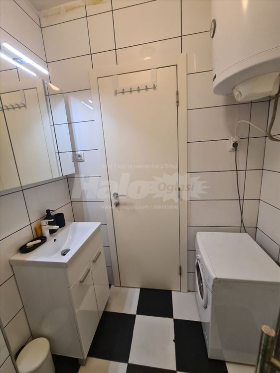 Stan kod Druge ekonomske škole — 11