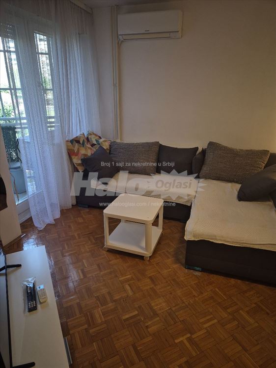 Stan kod Hotela YU 50m2 Klare Cetkin — 5