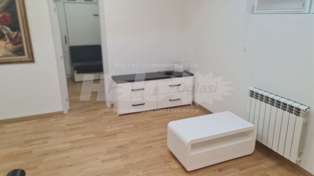 Stan kod mirijevske crkve, 50m² — 9