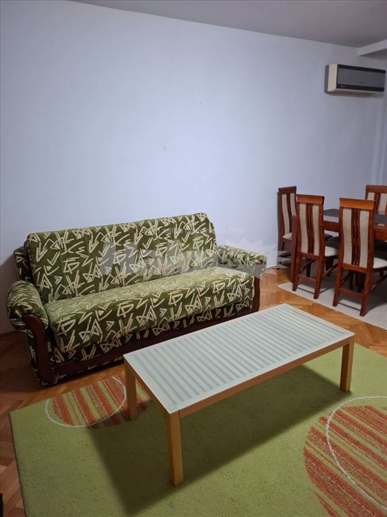 Odličan stan, ugao Pariske komune i Tošinog bunara — 7