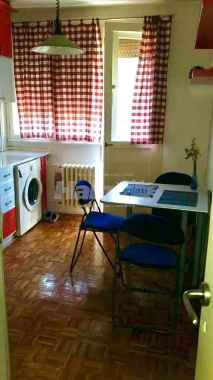 Stan na Kanarevom brdu, namešten, 1,5 — 5