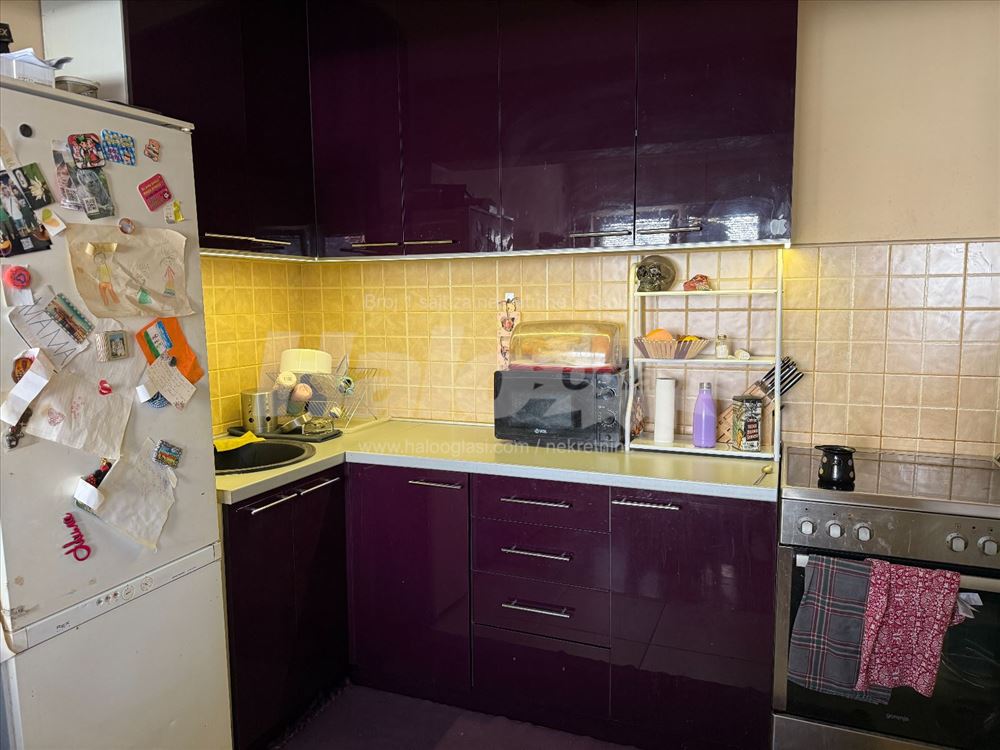 Stan na Ledinama, 51 m2, uknjižen — 2