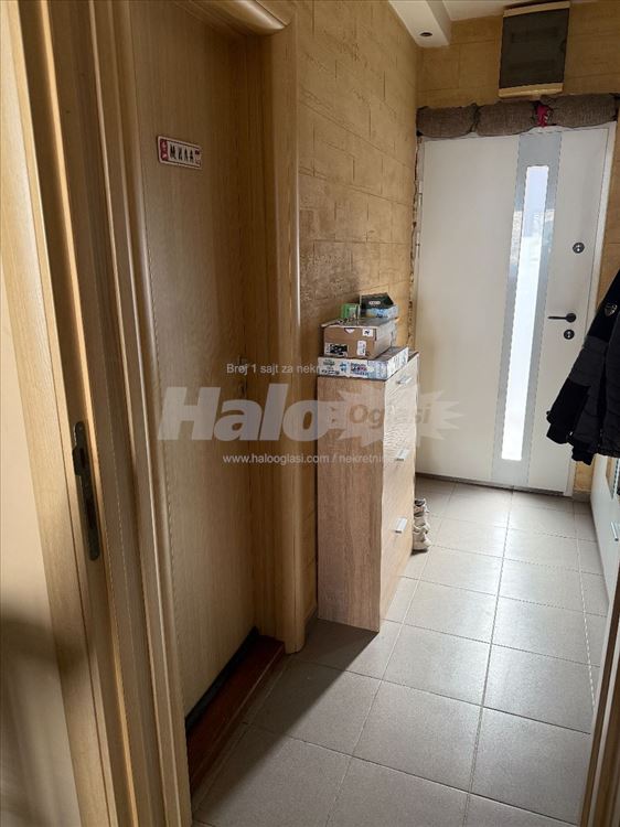 Stan na Ledinama, 51 m2, uknjižen — 8