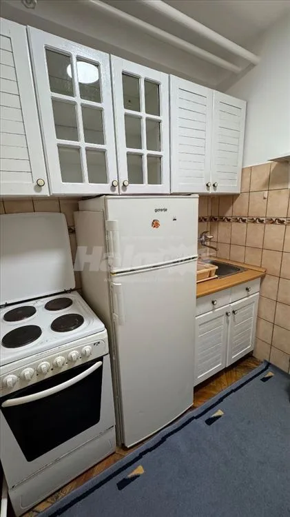 Stan na Miljakovcu 40 m² — 10