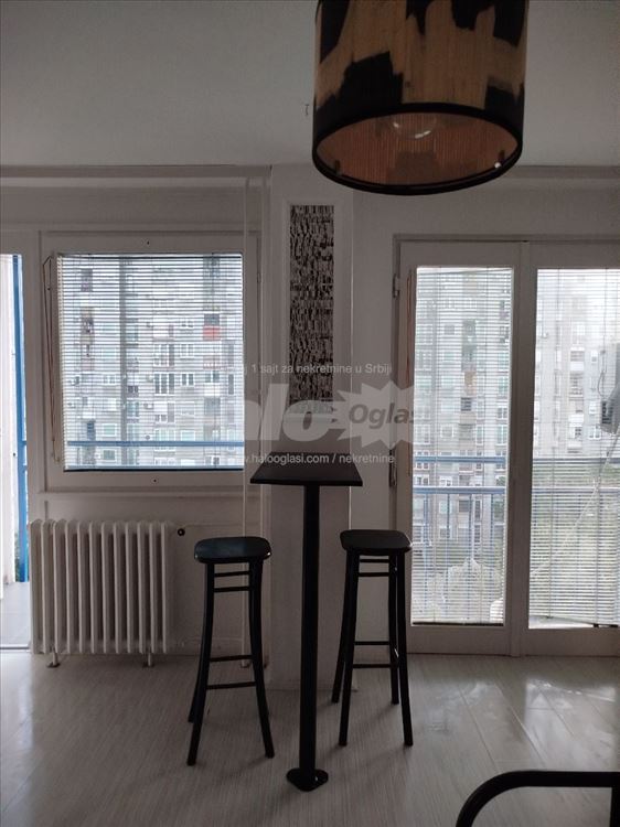 Stan na Novom Beogradu, 61 blok, izdavanje — 10