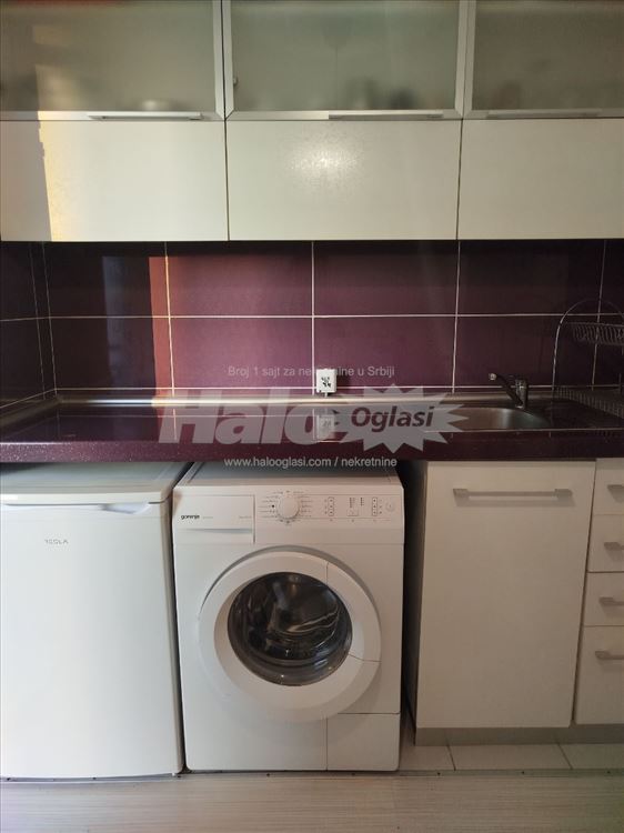 Stan na Novom Beogradu, 61 blok, izdavanje — 14