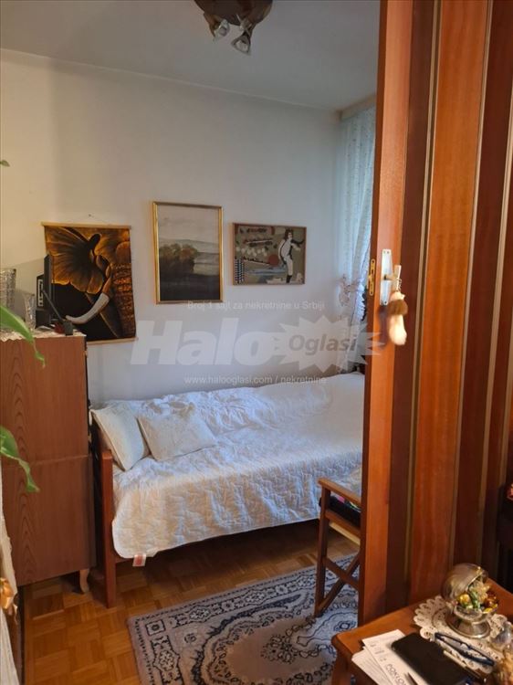 Stan na odličnoj lokaciji, odmah useljiv — 9