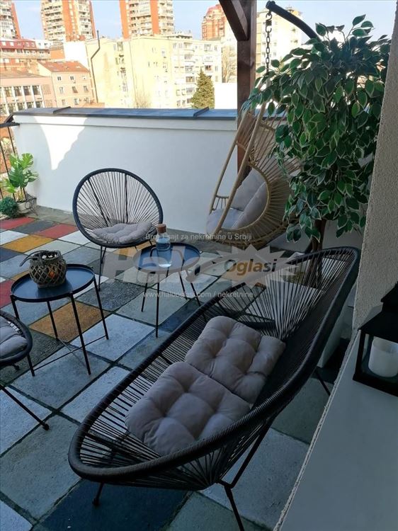 Stan na prelepoj lokaciji ,Vračar ,kod Čuburskog — 2