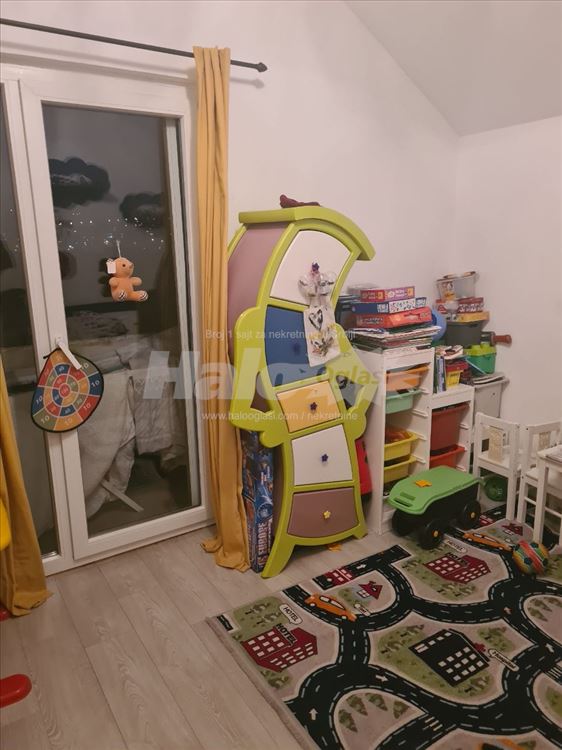 Stan na prodaju, Vojvode Vlahovića — 4