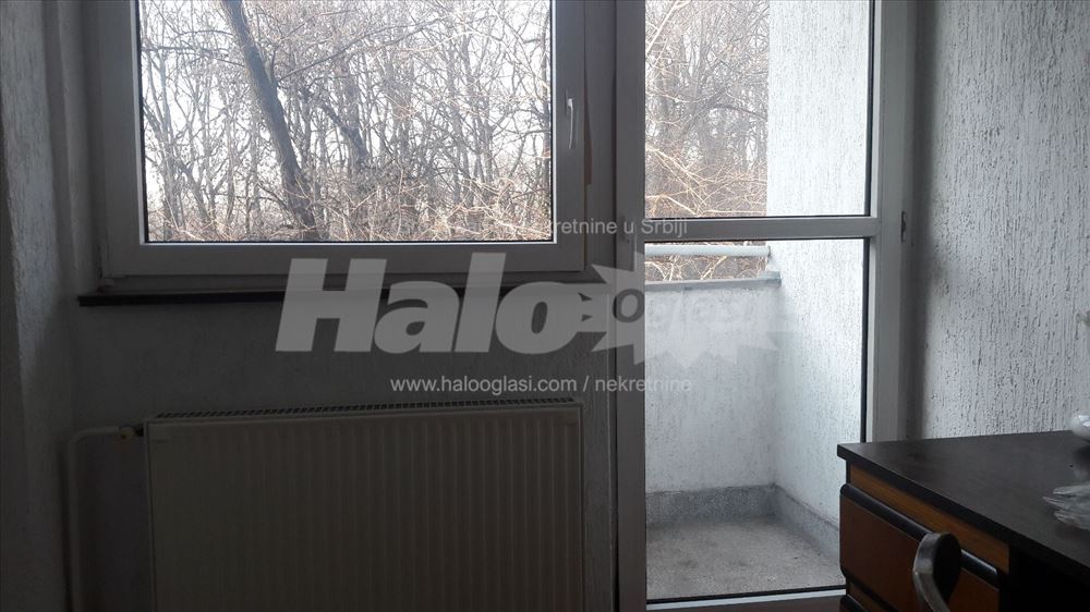 stan na  Čukaričkoj  padini — 13