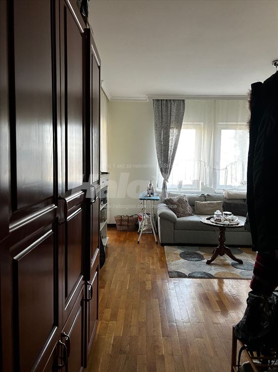 Stan na Voždovcu s terasom, namešten, pet friendly — 2