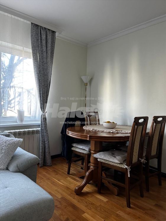 Stan na Voždovcu s terasom, namešten, pet friendly — 4