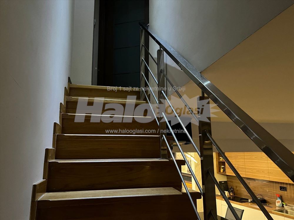 Stan na Vracaru, sa garazom — 10