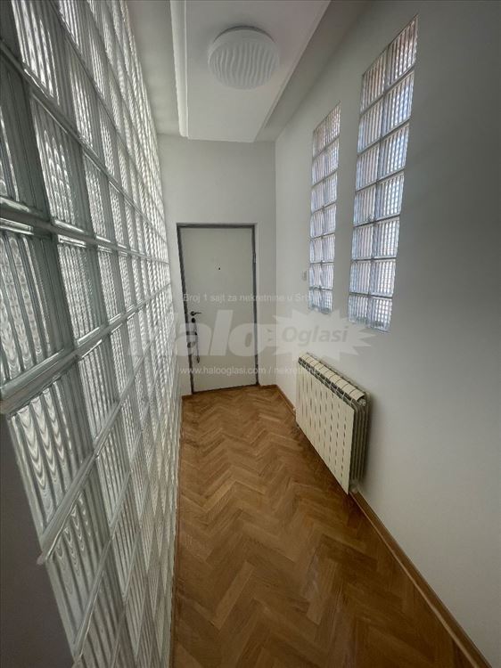 Stan na Vracaru za izdavanje: — 11