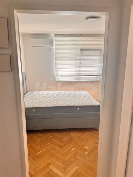 Stan na Zvezdari izmedju Beoshopinga i Aviv parka — 5