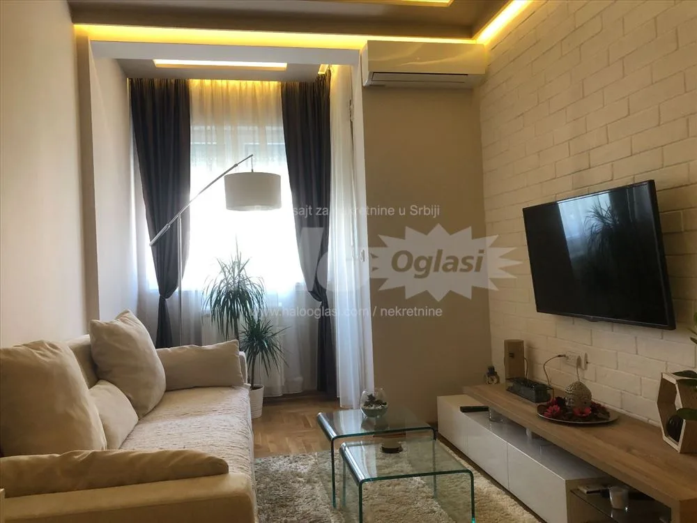 Stan na Zvezdari uknjižen, opremljen, odmah uselji — 3