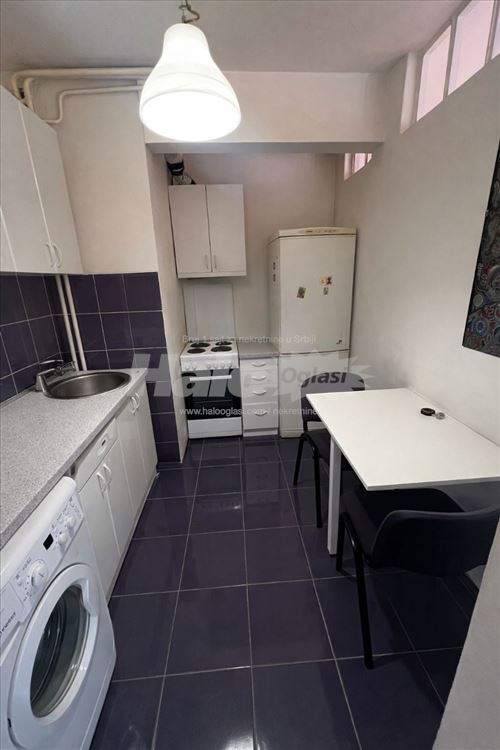 Stan Novi Beograd Stari Merkator Fontana — 4